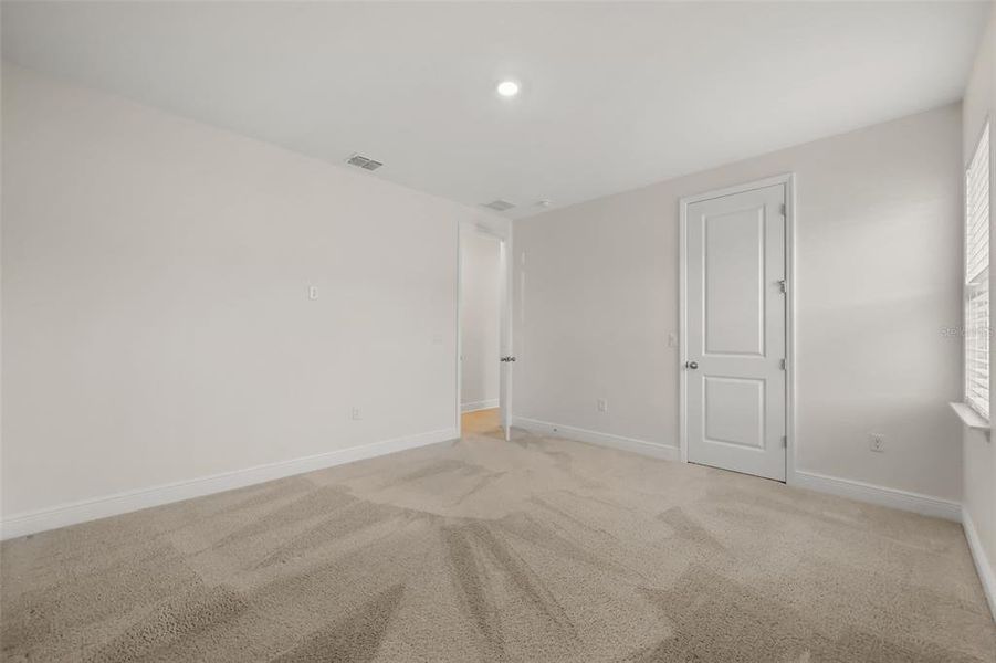 Spacious, unfurnished interior of a new home in Palms at Windermere, Windermere (Image 26). Spacious, unfurnished interior of a new home in Palms at Windermere, Windermere (Image 26).
