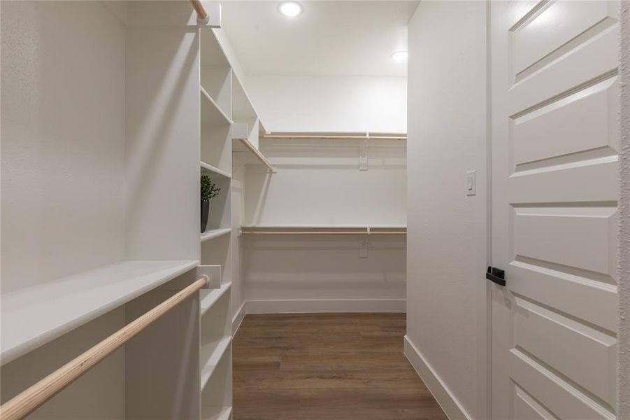 Furnished interior view inside a new home in , Dallas (Image 28). Furnished interior view inside a new home in , Dallas (Image 28).