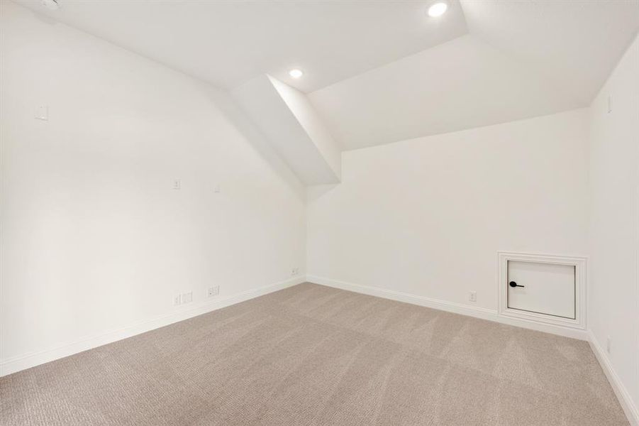 Spacious, unfurnished interior of a new home in Windsong Ranch, Prosper (Image 33).