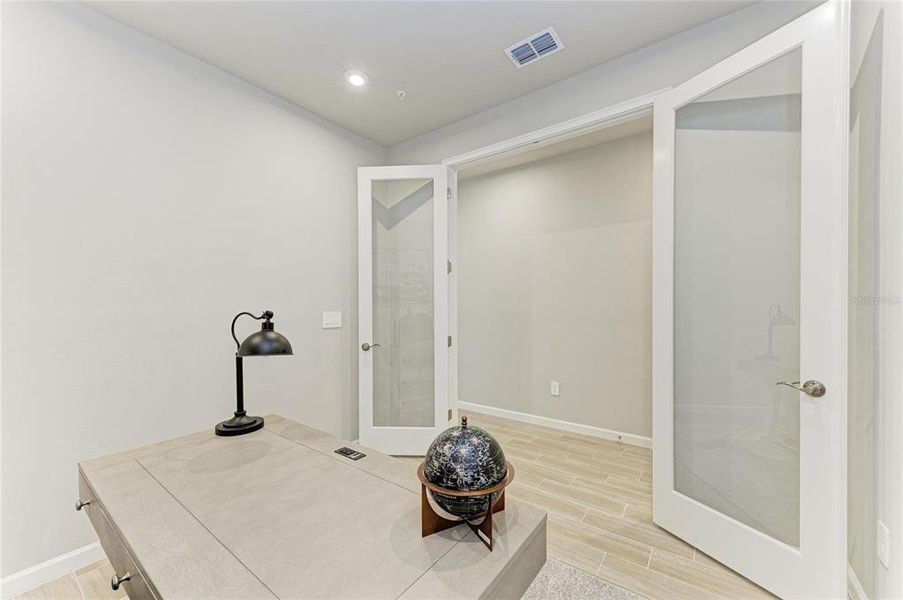 Furnished interior view inside a new home in Wellen Park, Venice (Image 13).
