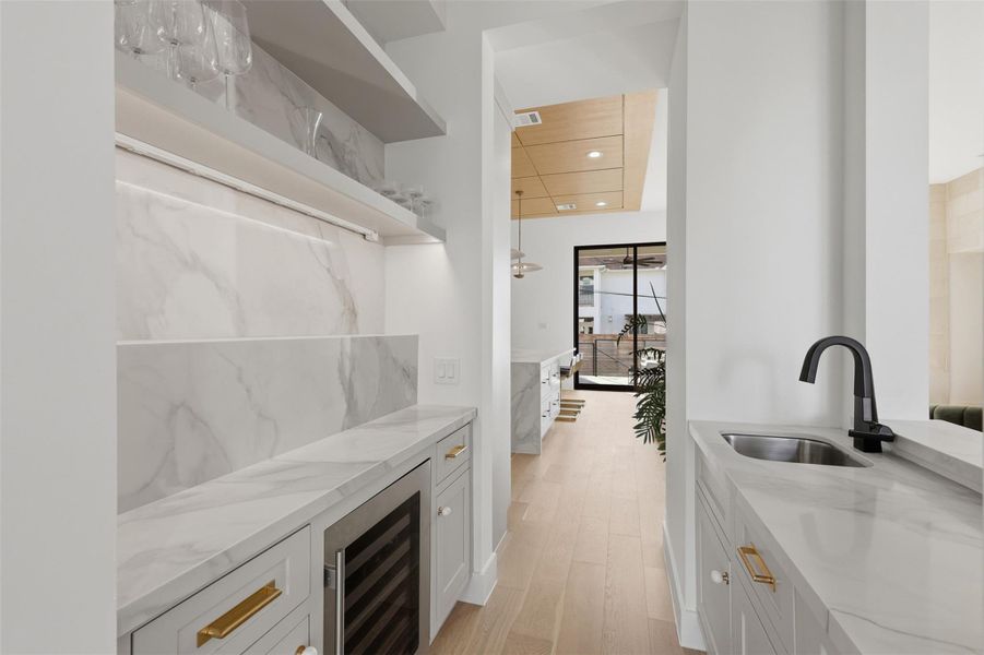 Furnished interior view inside a new home in , Bellaire (Image 37).