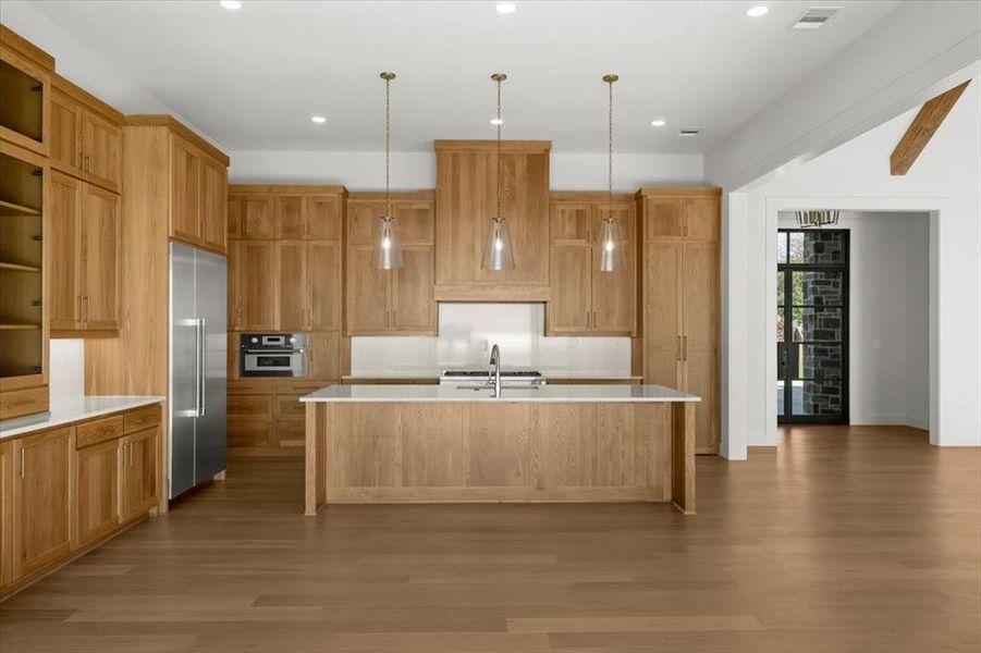 Furnished interior view inside a new home in , Corsicana (Image 14).