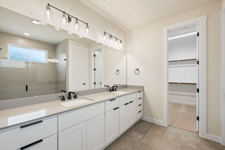 Furnished interior view inside a new home in Wolf Ranch, Georgetown (Image 16).