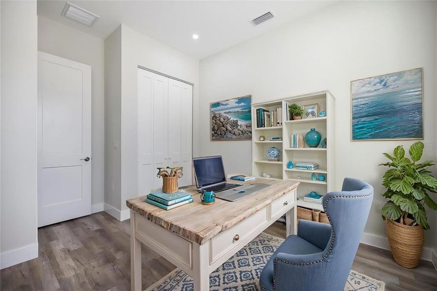 Furnished interior view inside a new home in , Sarasota (Image 7).