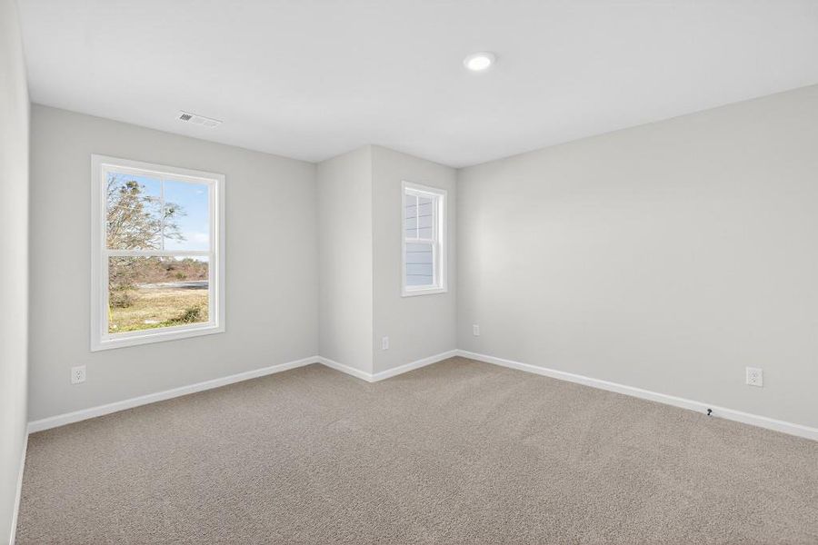 Spacious, unfurnished interior of a new home in , Commerce (Image 20).