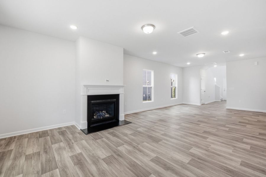 Spacious, unfurnished interior of a new home in Providence Oaks, Fuquay Varina (Image 24). Spacious, unfurnished interior of a new home in Providence Oaks, Fuquay Varina (Image 24).