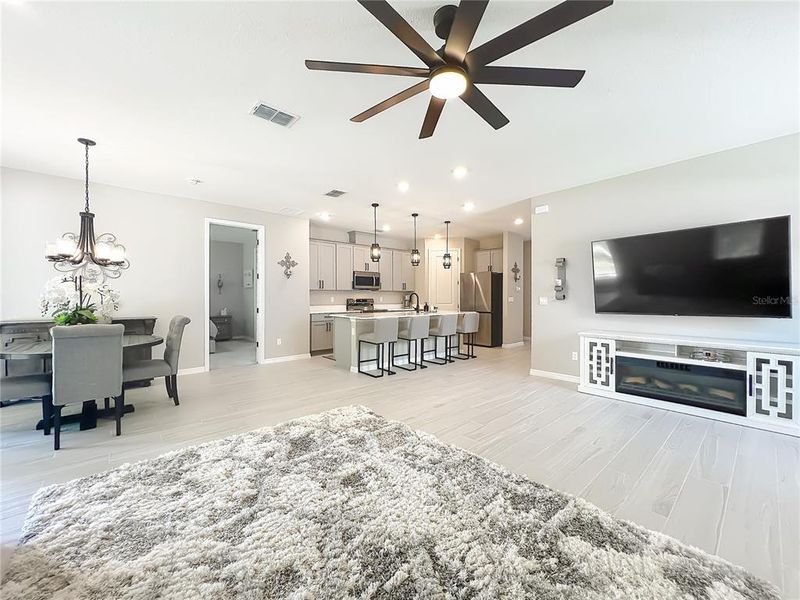 Furnished interior view inside a new home in , Clermont (Image 41).