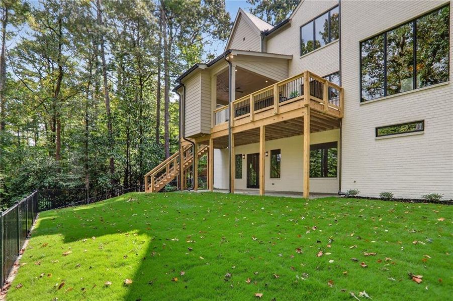 Exterior details and patio area of a home in , Brookhaven (Image 1).