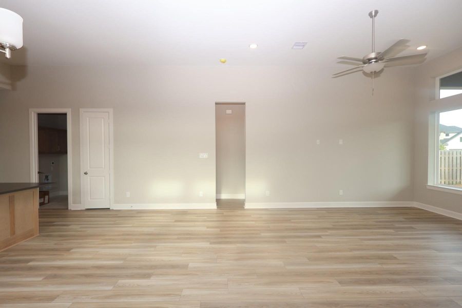 Spacious, unfurnished interior of a new home in COLTON - Reserve Collection, Todd Mission (Image 22).