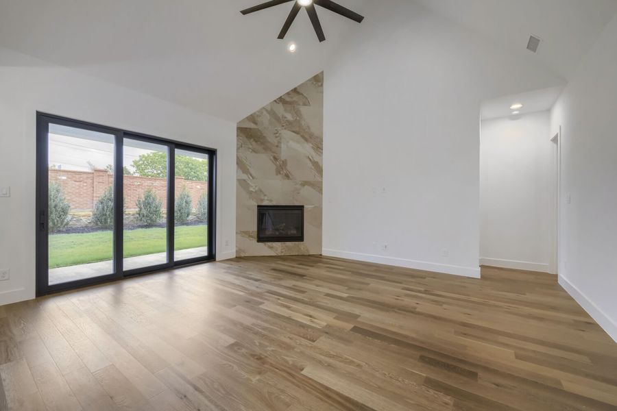 Plan 1642 Representative Photo