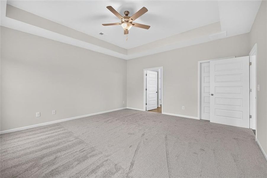 Spacious, unfurnished interior of a new home in Allen Manor, Hoschton (Image 32).