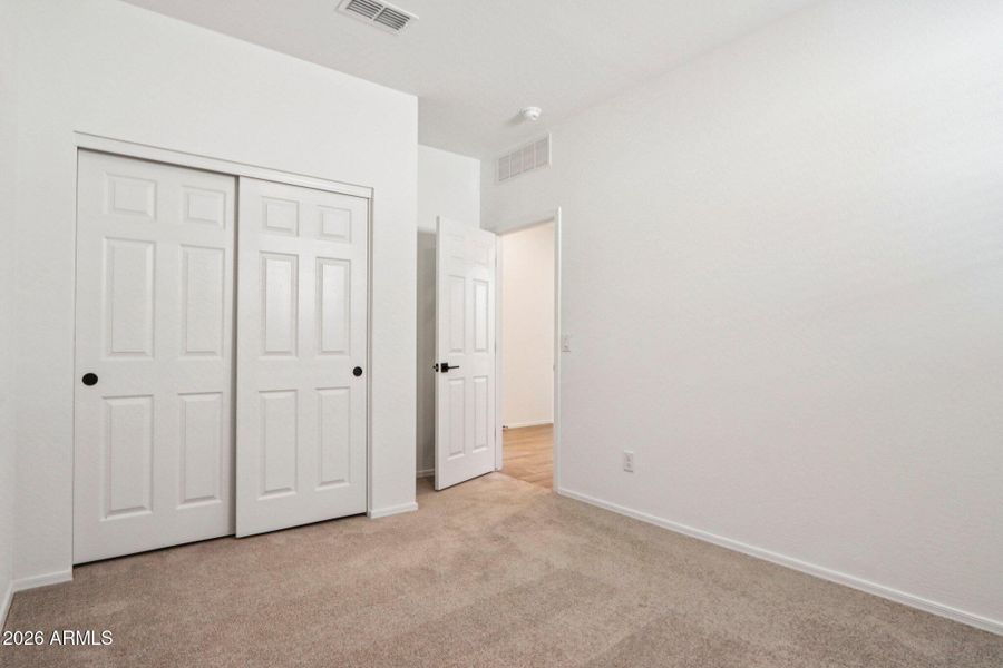 25-web-or-mls-W Bowker St-S2703-025