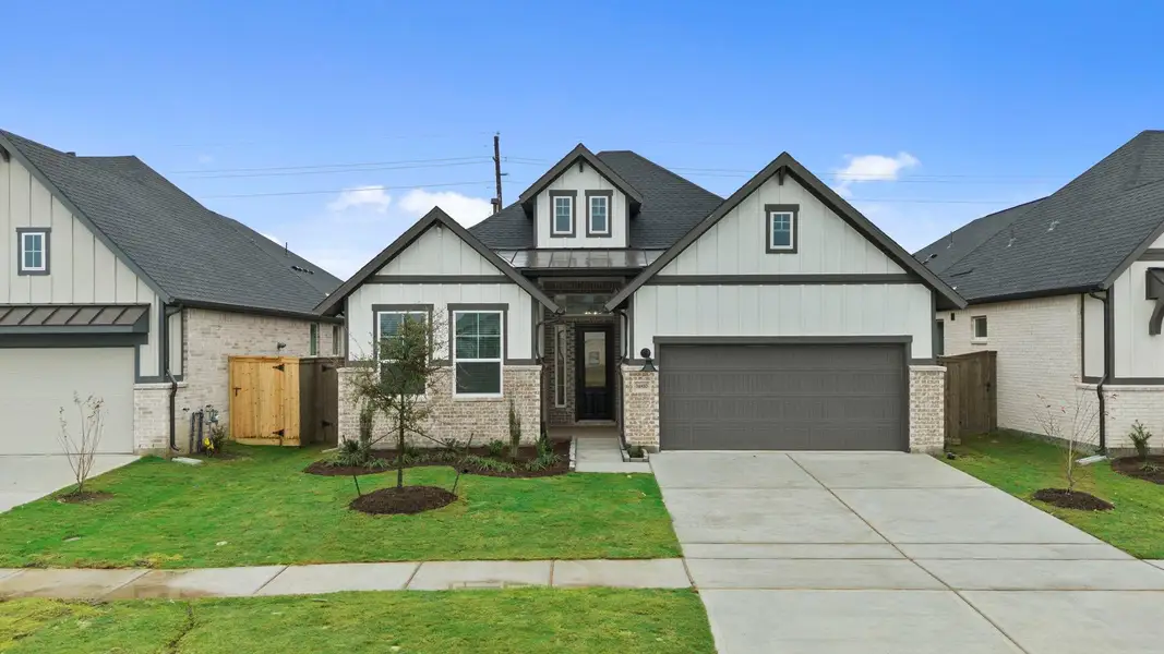 **Photos are representative of the floor plan and not of the actual home** **Photos are representative of the floor plan and not of the actual home**