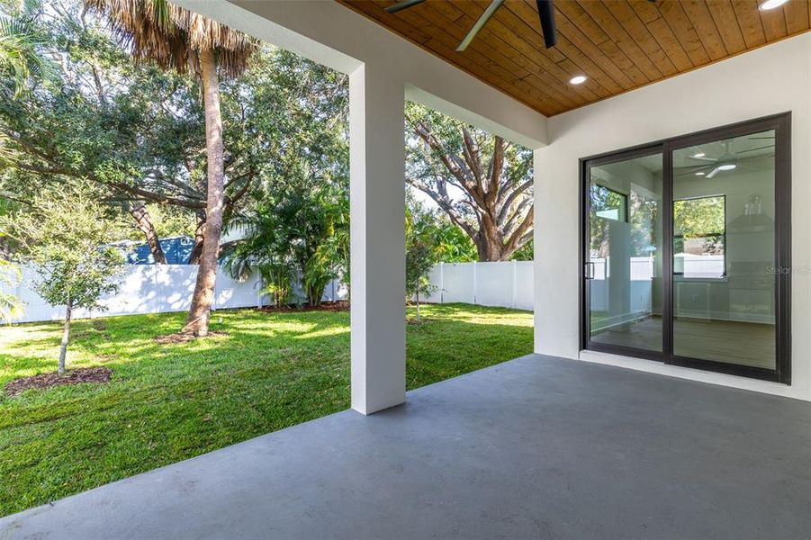 Exterior details and patio area of a home in , Tampa (Image 27).