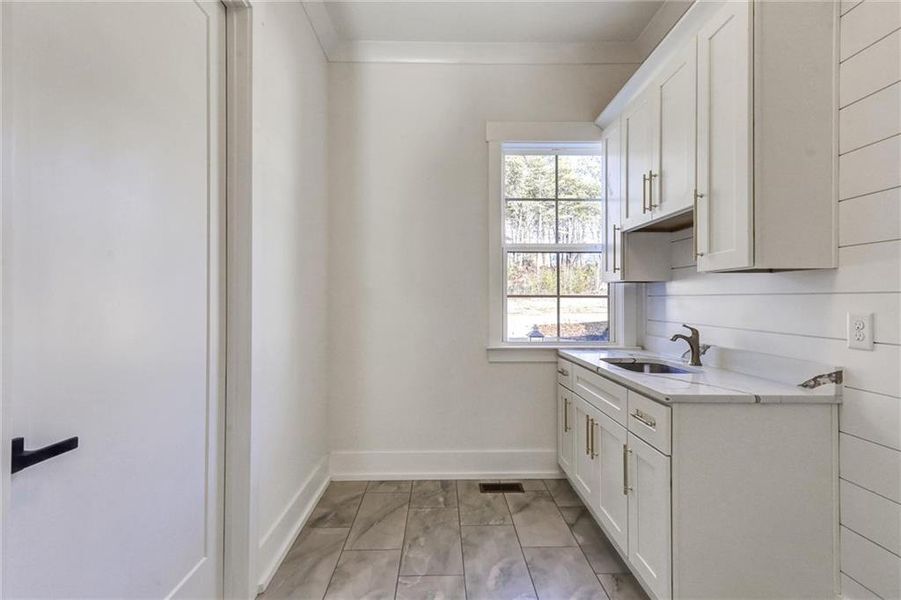 Furnished interior view inside a new home in , Gainesville (Image 37).