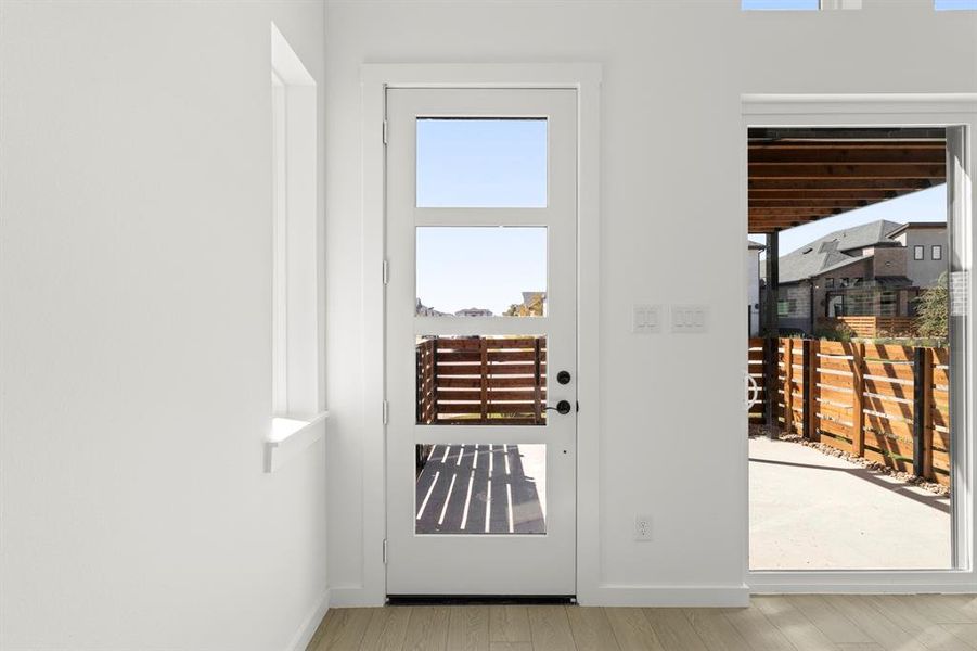 1700 Morningside_3112_Hickory II_Entry 1700 Morningside_3112_Hickory II_Entry