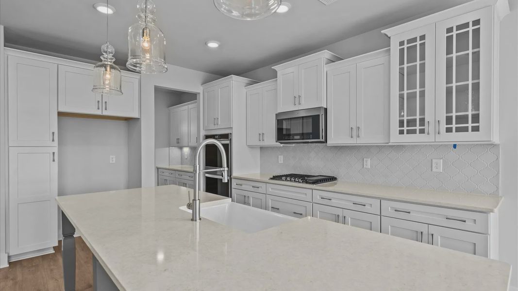 Furnished interior view inside a new home in Wells Crossing, Seneca (Image 8).