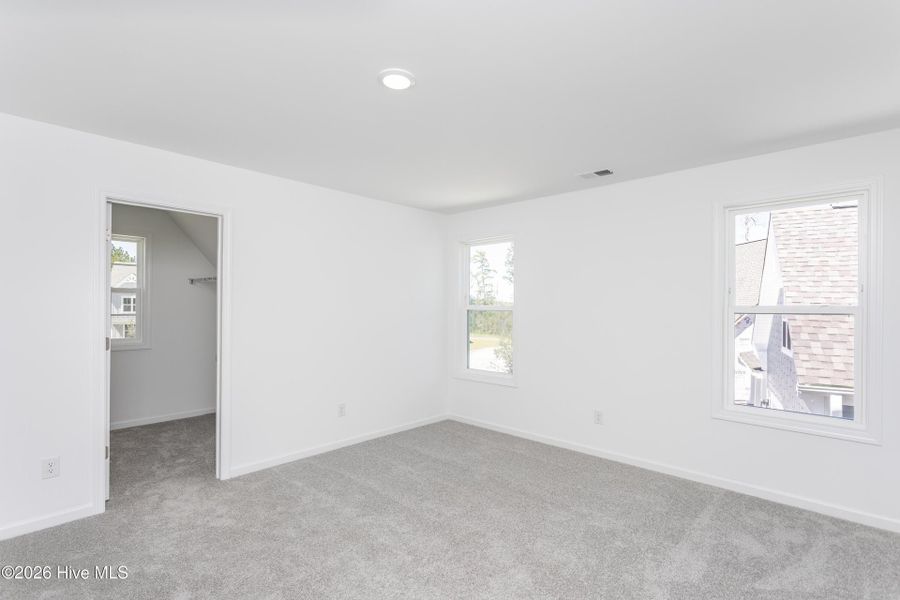 Spacious, unfurnished interior of a new home in Terrapin, Leland (Image 17).