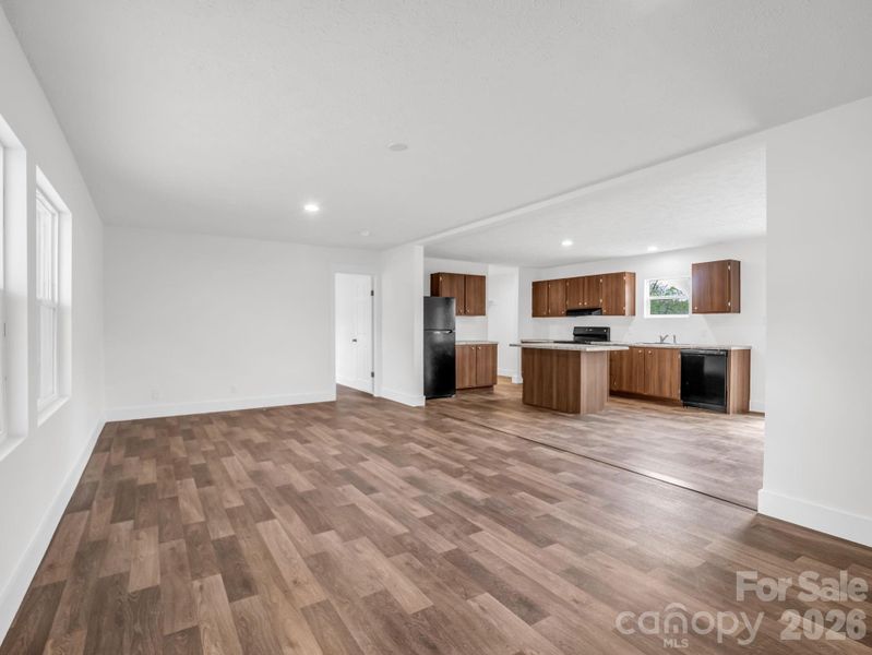 Spacious, unfurnished interior of a new home in , East Flat Rock (Image 9).