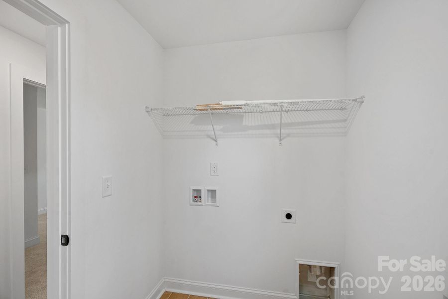 Spacious, unfurnished interior of a new home in , Charlotte (Image 16).