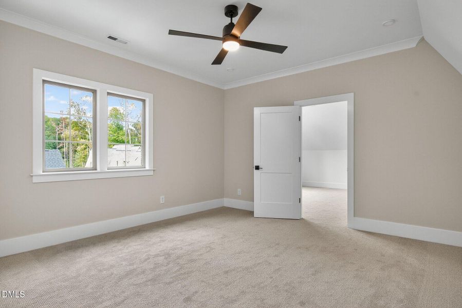 038-1920x1080-bedroom 038-1920x1080-bedroom