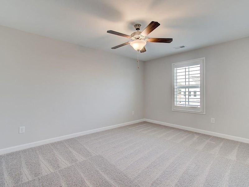 Spacious, unfurnished interior of a new home in Oak Valley Estates, Marietta (Image 26).