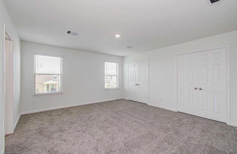Spacious, unfurnished interior of a new home in , Hockley (Image 26).