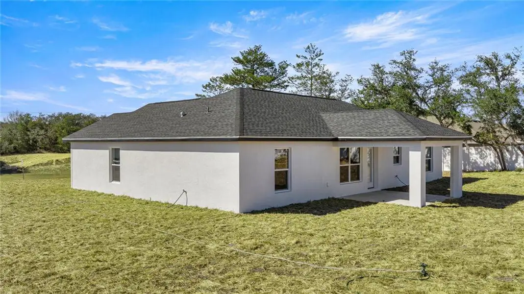 Exterior details and patio area of a home in , Ocala (Image 22).