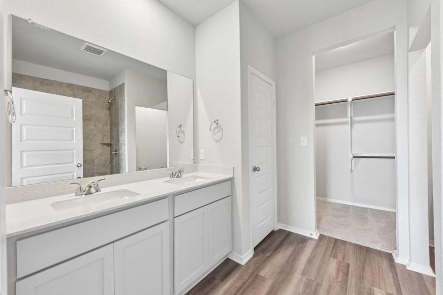 Furnished interior view inside a new home in Edgebrooke, Pflugerville (Image 8).