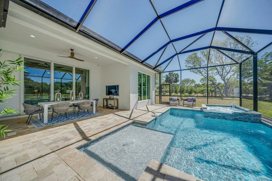 Exterior details and patio area of a home in Lucaya Pointe, Vero Beach (Image 4).