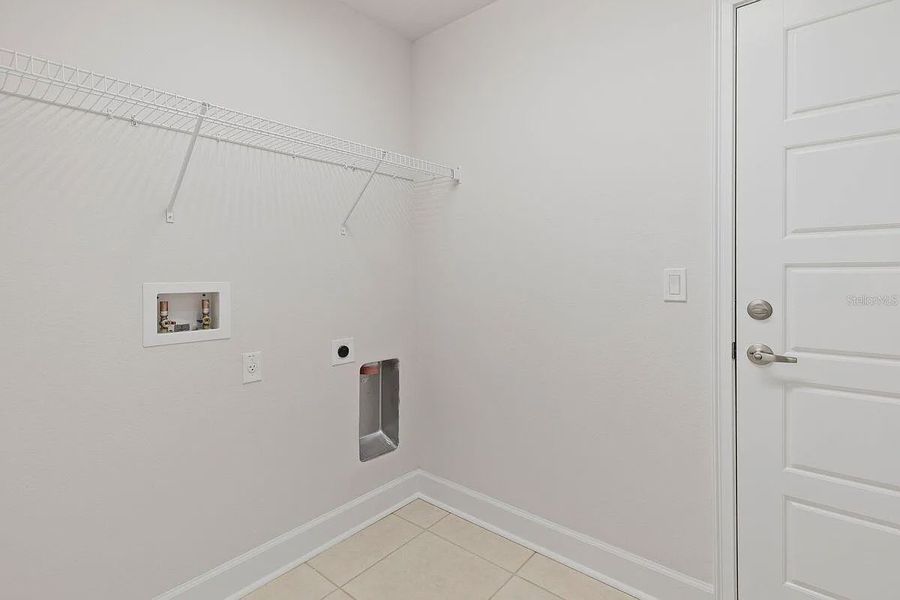 Spacious, unfurnished interior of a new home in Bayshore, Port St. Lucie (Image 15).