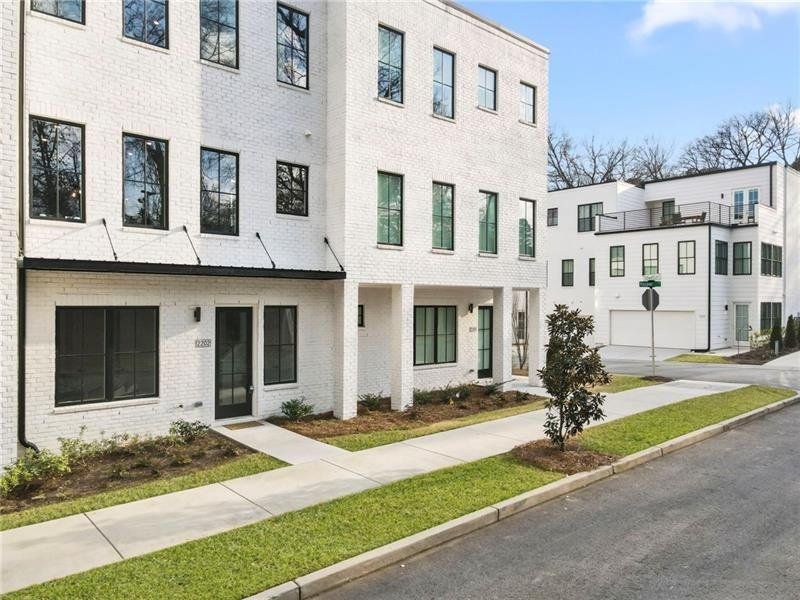 Front exterior of a new home in , Atlanta, GA, highlighting curb appeal (Image 2). Front exterior of a new home in , Atlanta, GA, highlighting curb appeal (Image 2).