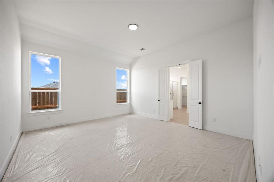 Spacious, unfurnished interior of a new home in The Heights at Uptown Celina, Celina (Image 25).