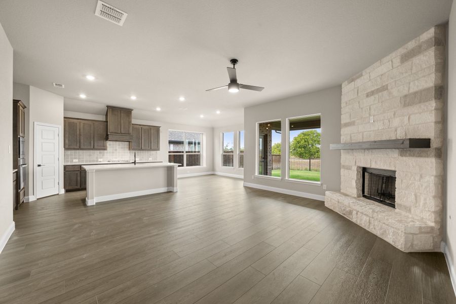 Spacious, unfurnished interior of a new home in Silo Mills, Joshua (Image 18).