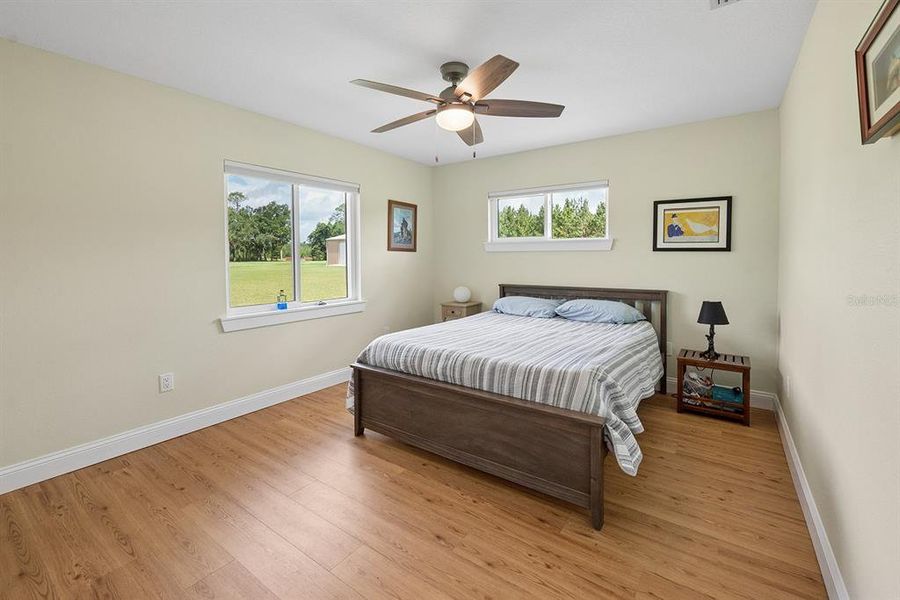 Furnished interior view inside a new home in , Chiefland (Image 44).