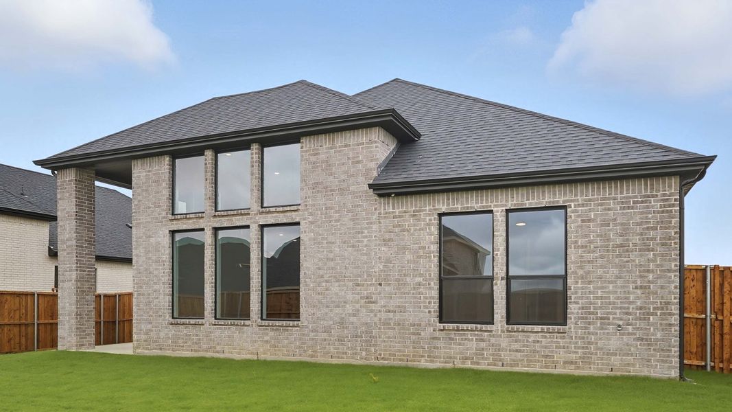 Representative exterior details of a home built from the BEAUX by D.R. Horton in Clearview Ranch, Royse City (Image 4). Representative exterior details of a home built from the BEAUX by D.R. Horton in Clearview Ranch, Royse City (Image 4).