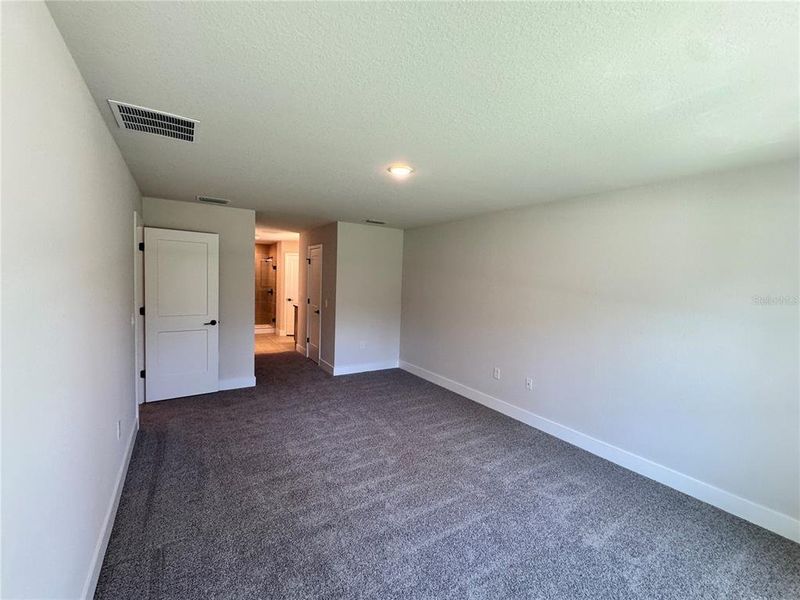 Spacious, unfurnished interior of a new home in North Port, North Port (Image 8).