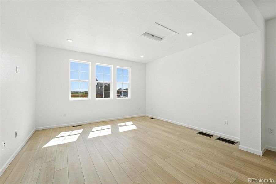 2102 Wagon Wheel ~ Ready Now