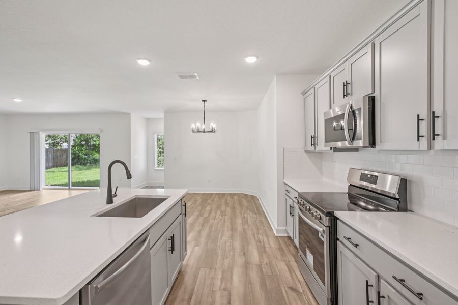 Furnished interior view inside a new home in Spring Hill, Spring Hill (Image 8).