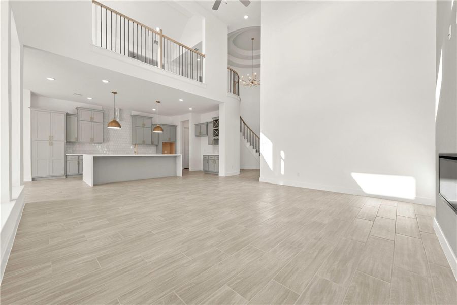 Spacious, unfurnished interior of a new home in ARTAVIA®, Conroe (Image 14).