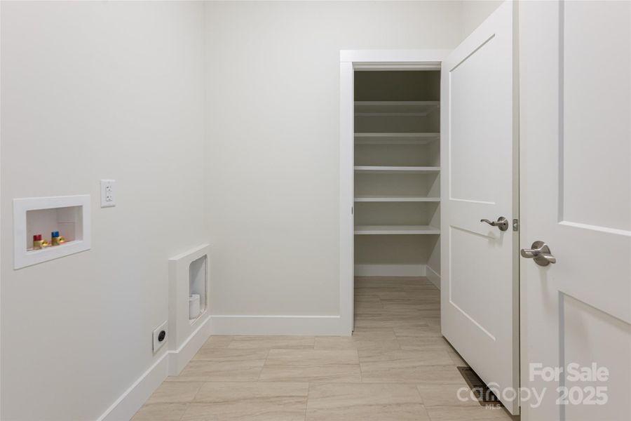 Spacious, unfurnished interior of a new home in , Asheville (Image 35). Spacious, unfurnished interior of a new home in , Asheville (Image 35).