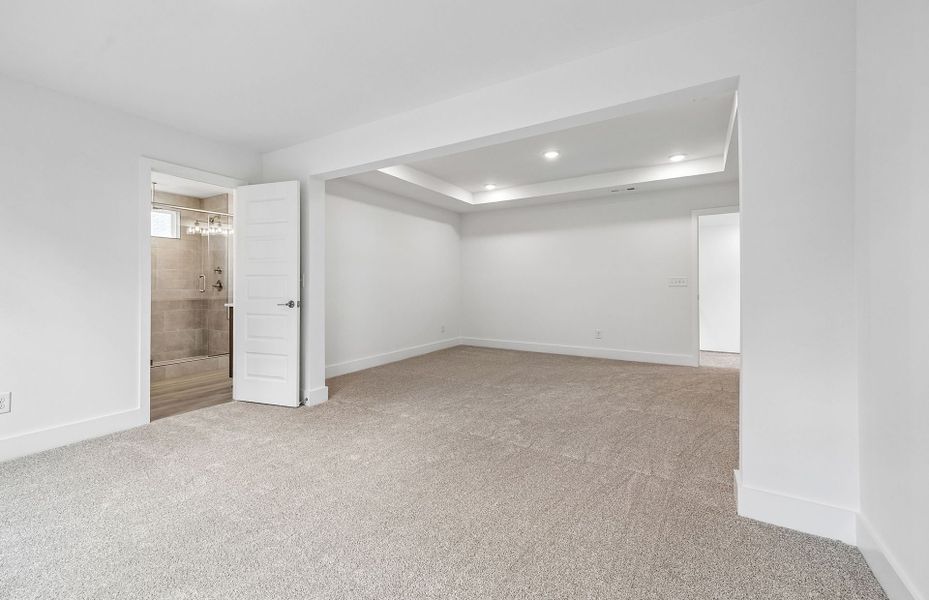 Spacious, unfurnished interior of a new home in Devonshire, Mount Juliet (Image 40).