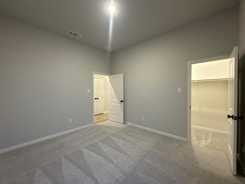 Spacious, unfurnished interior of a new home in Terra Escalante, Blue Ridge (Image 14).