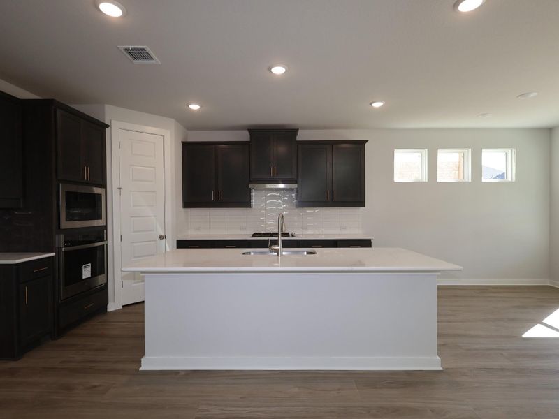 Furnished interior view inside a new home in Barksdale, Leander (Image 10).