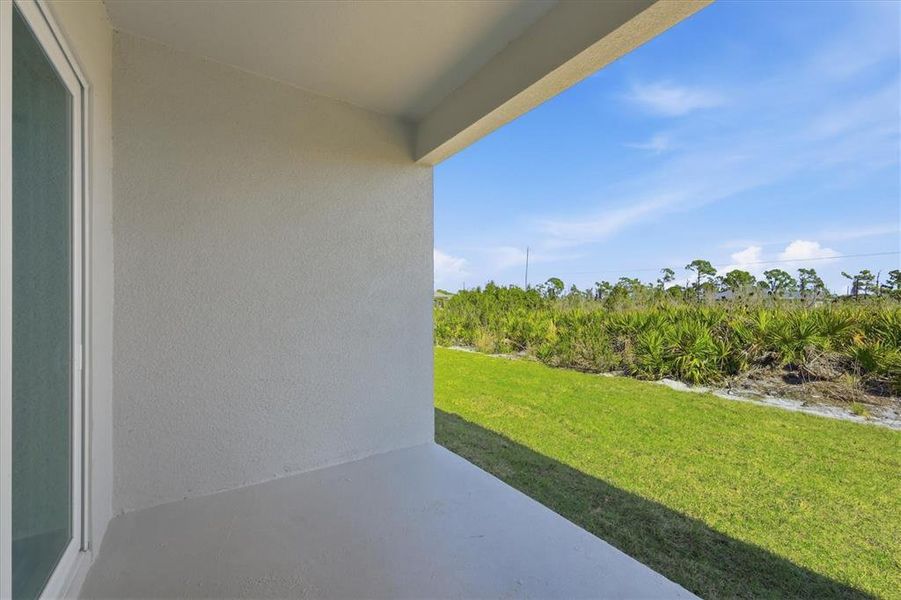 Exterior details and patio area of a home in , Placida (Image 3).