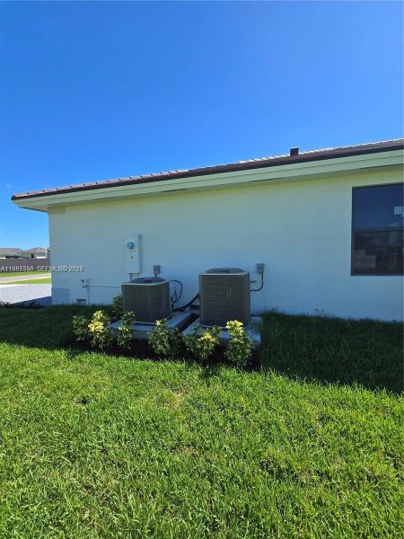Exterior details and patio area of a home in , Homestead (Image 3).