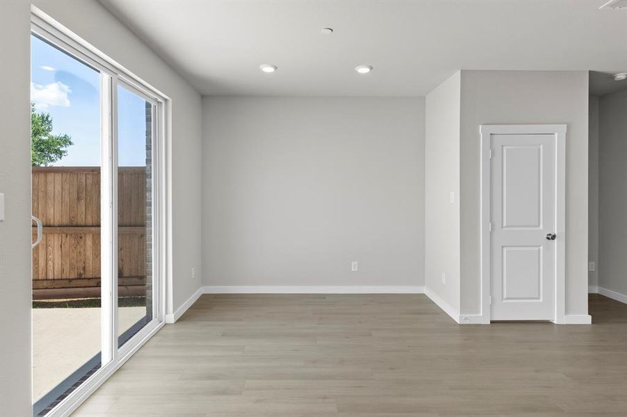 08. 725 Prosper - Dining (2) 08. 725 Prosper - Dining (2)