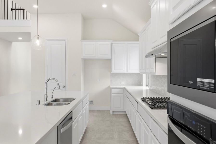 Furnished interior view inside a new home in Colton, Montgomery (Image 7).