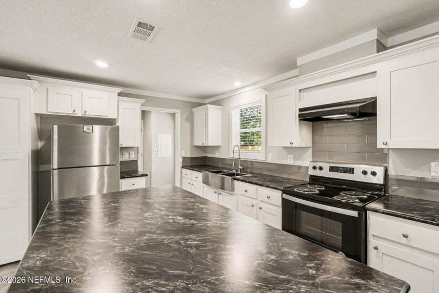 Furnished interior view inside a new home in , Yulee (Image 5). Furnished interior view inside a new home in , Yulee (Image 5).