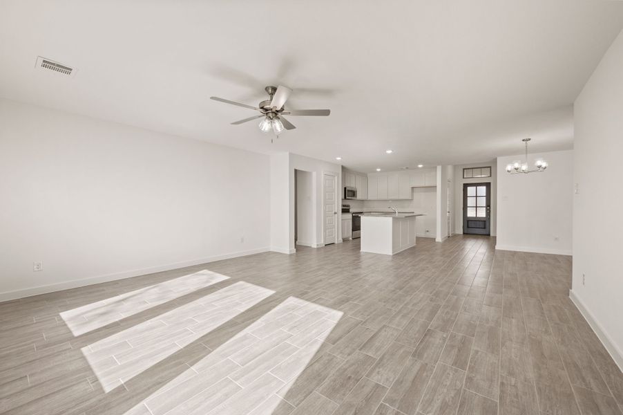 Spacious, unfurnished interior of a new home in Runaway Bay, Runaway Bay (Image 23).